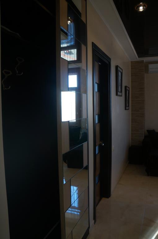 Apartment With Summer Terrace Батуми Номер фото