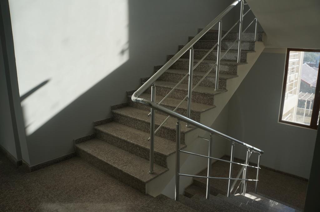 Apartment With Summer Terrace Батуми Номер фото